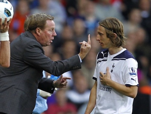 harry redknapp middle finger.jpg